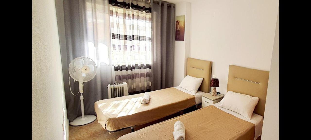 Apartamento Torrevieja Buitenkant foto