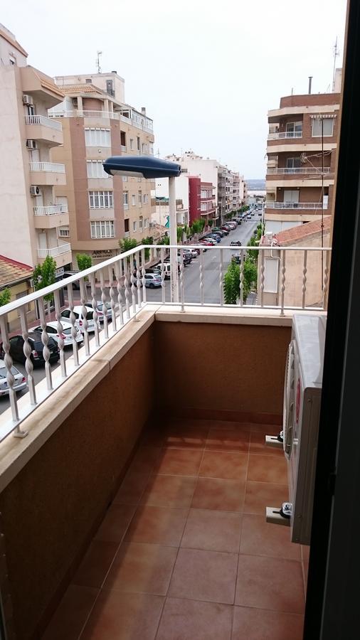 Apartamento Torrevieja Buitenkant foto